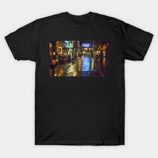 Street In Winchester at Christmas Digital Art T-Shirt